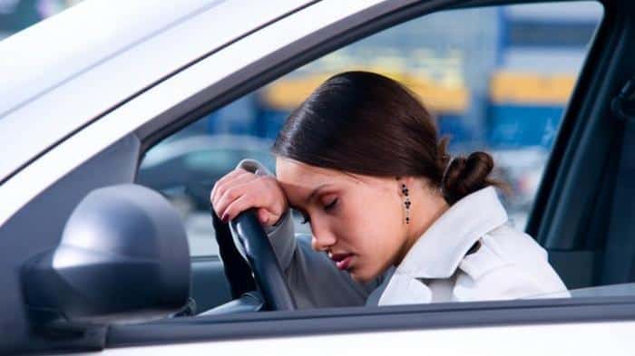 небезпека водіння під час сонливості; ризик сонливості під час водіння