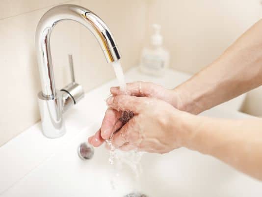 мити руки