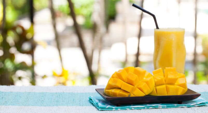 їдять манго під час вагітності