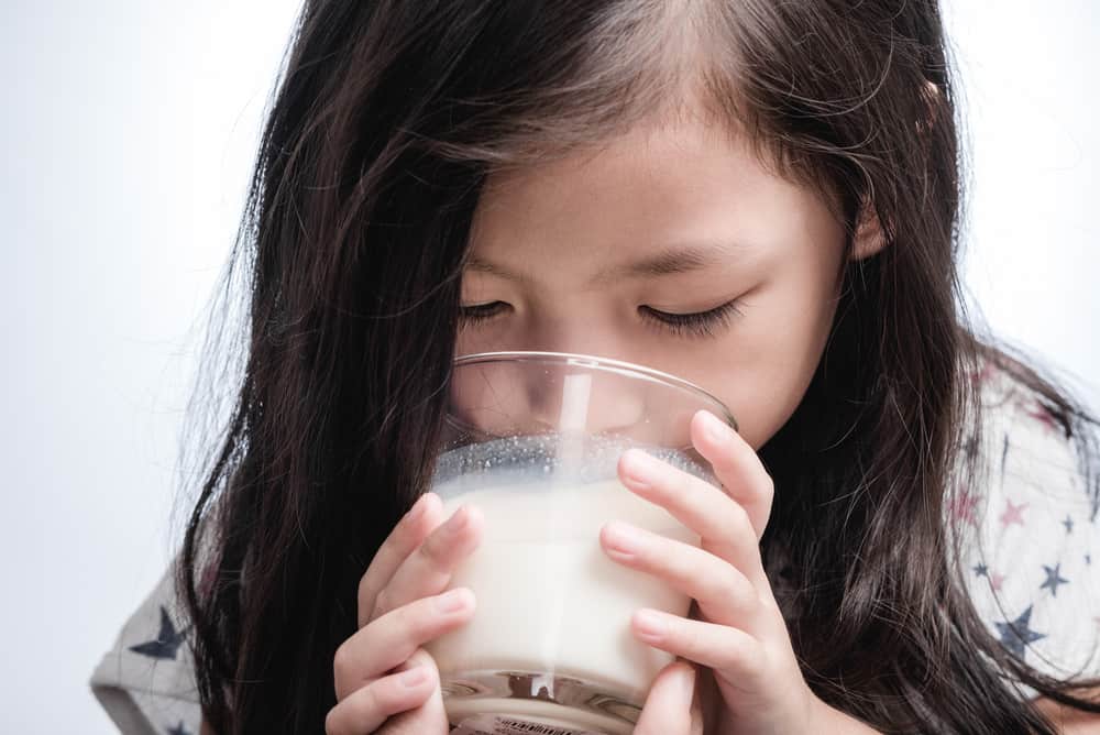 користь від пиття молока перед сном