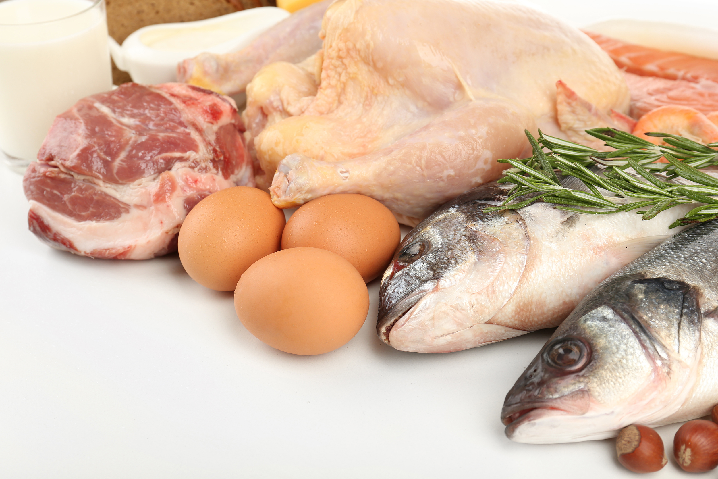 їжте курятину або рибу, яка є більш здоровою