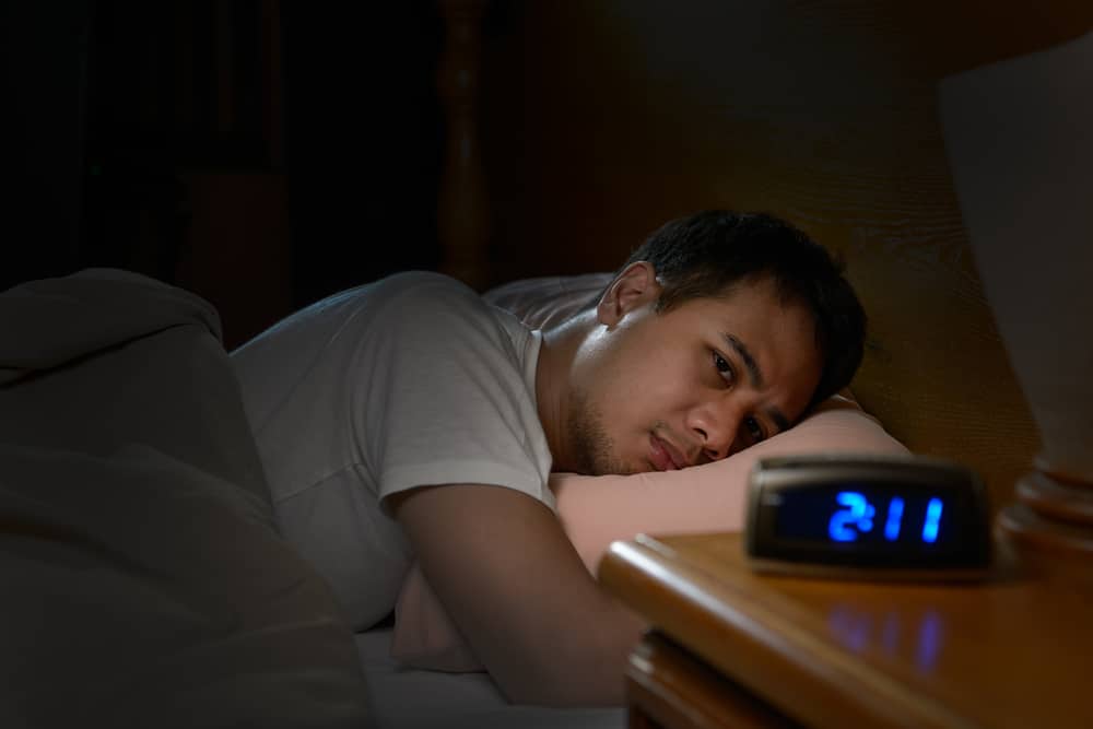 вплив стресу змушує вас погано спати
