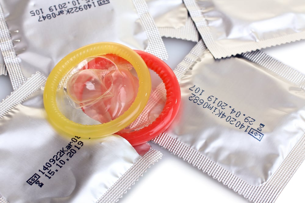 характерний презерватив застарів