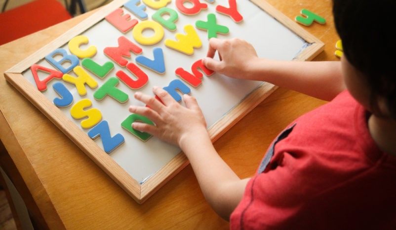 вивчення іноземних мов як терапії для дітей з аутизмом
